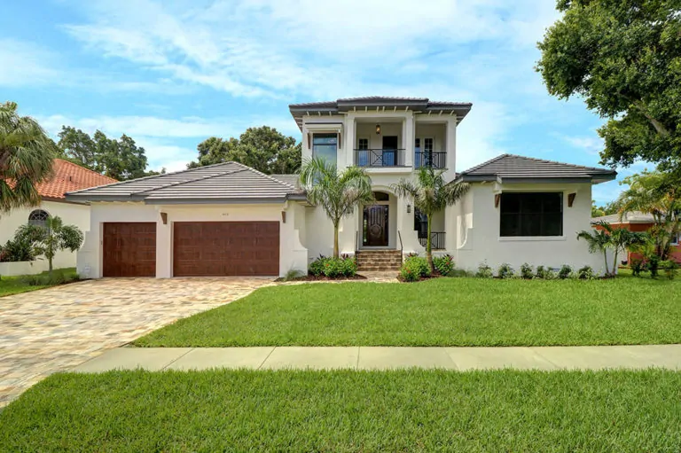 LaBram-Custom-Homes-460-capri-way-outside