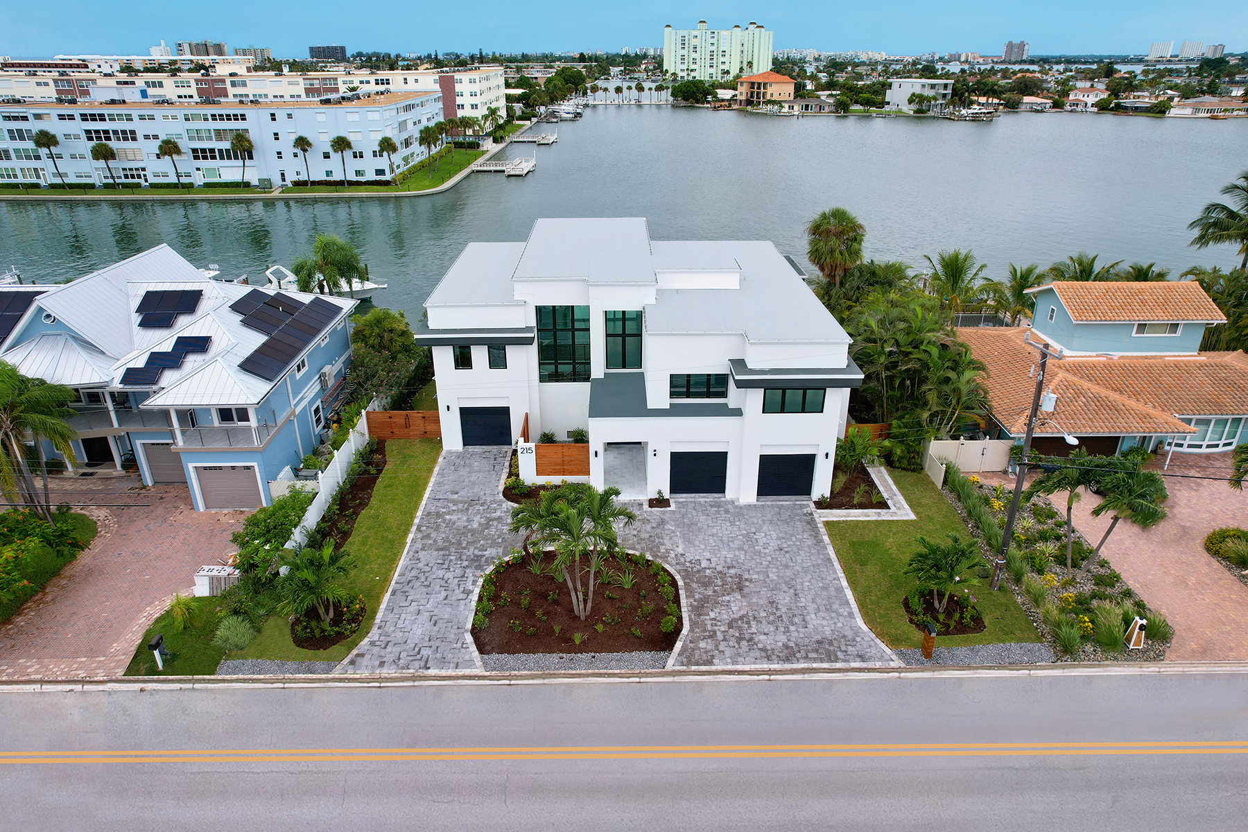 LaBram Homes Blog Post - Florida Home Trends Why Coastal Contemporary Continues to Lead the Way